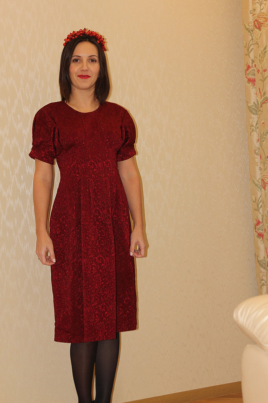 платье красное от Emerald Bay