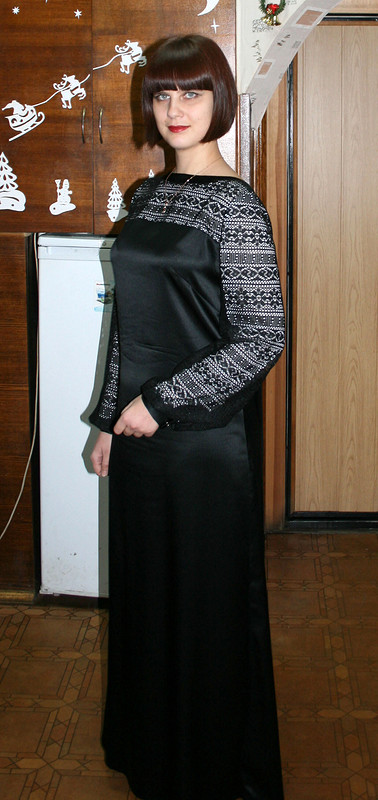 Длинное черное платье от lightlee