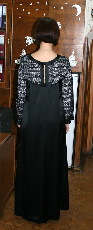 Длинное черное платье от lightlee