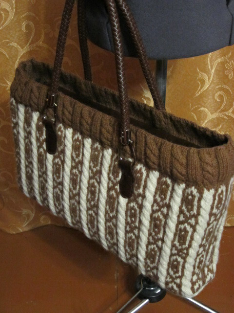 Вязаная сумка с орнаментом и косами от Lyubov  Komissarova