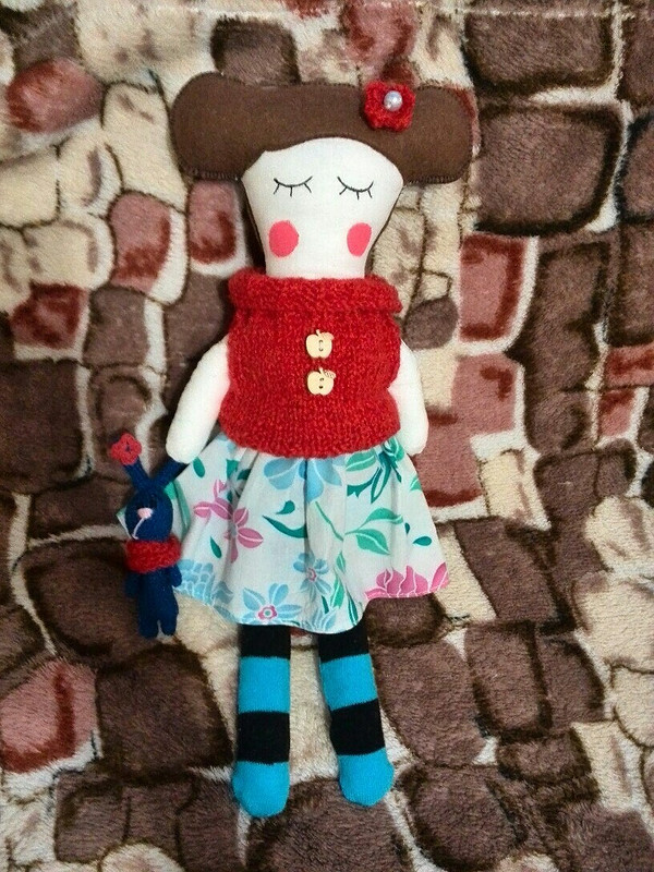 Кукла с зайкой от Lama