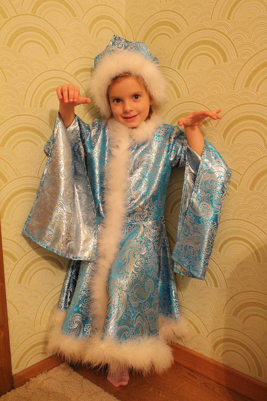 Выкройки костюмов Снегурочки и Деда Мороза