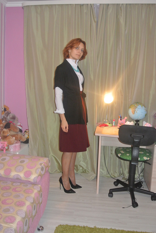 Бордовая юбка от Савирина