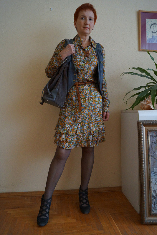 платье в цветочек с жилетом от vasya85