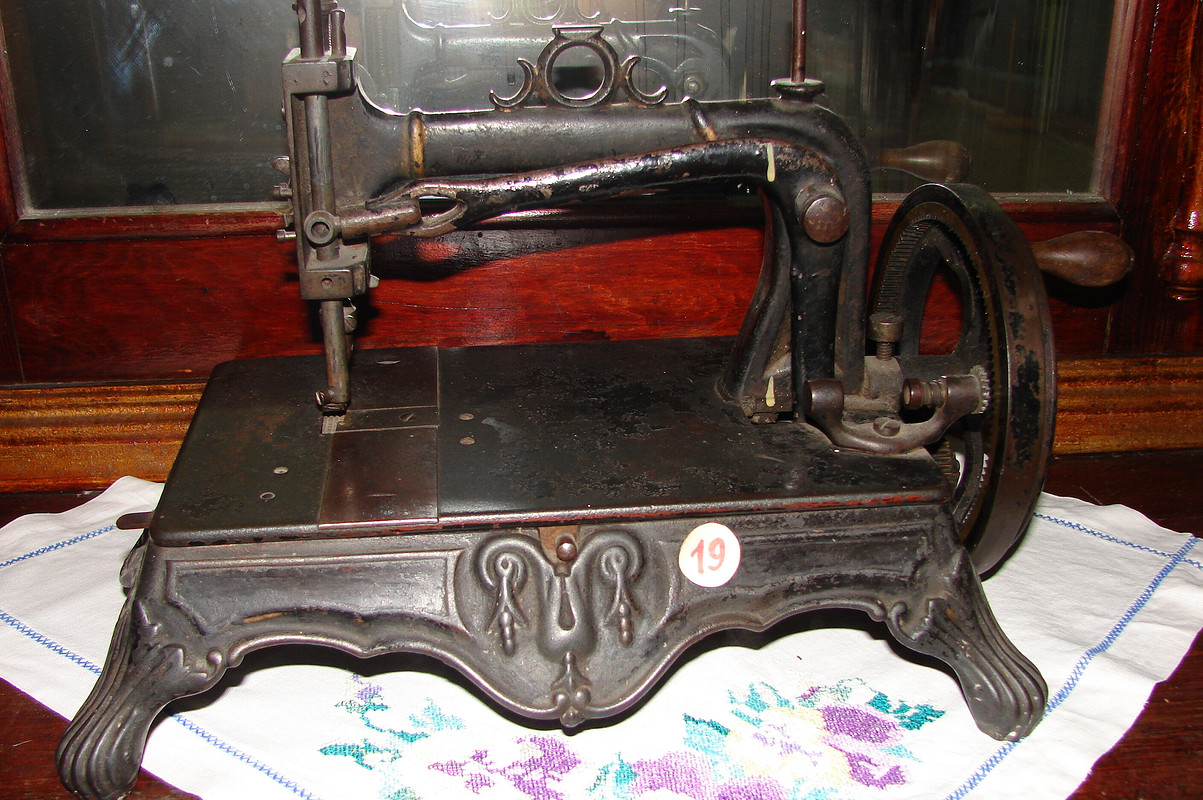 Швейная машина от Markovna
