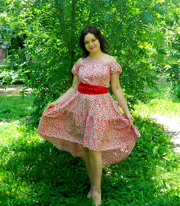 Платье со шлейфом от Катя Лузина