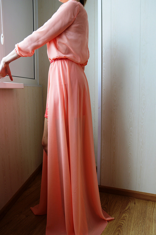 Персиковое платье от Анежа