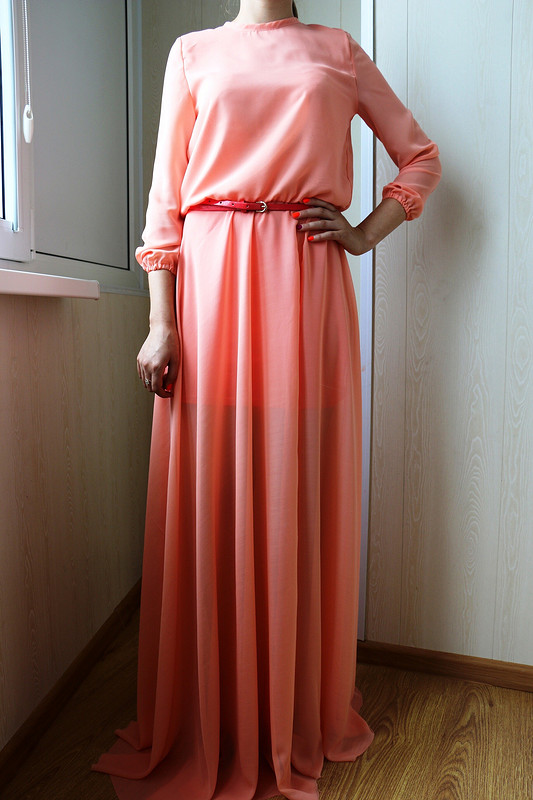 Персиковое платье от Анежа