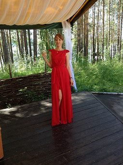 Красное платье на свадьбу