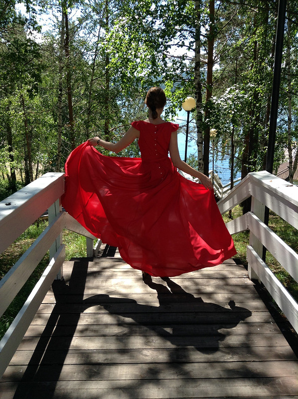 Красное платье на свадьбу от EvaSnow