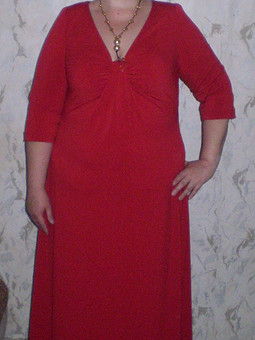 Работа с названием платье красное