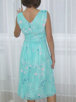 Нежно-бирюзовое шифоновое платье