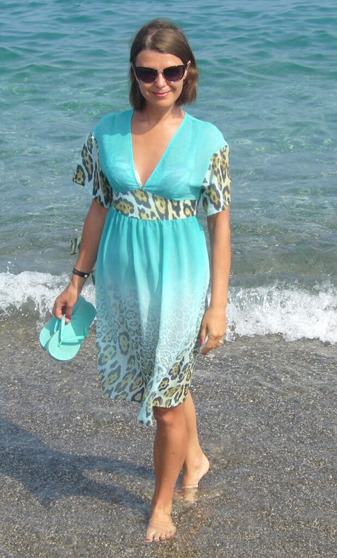 Хищно-бирюзовое платье для пляжа от irina123