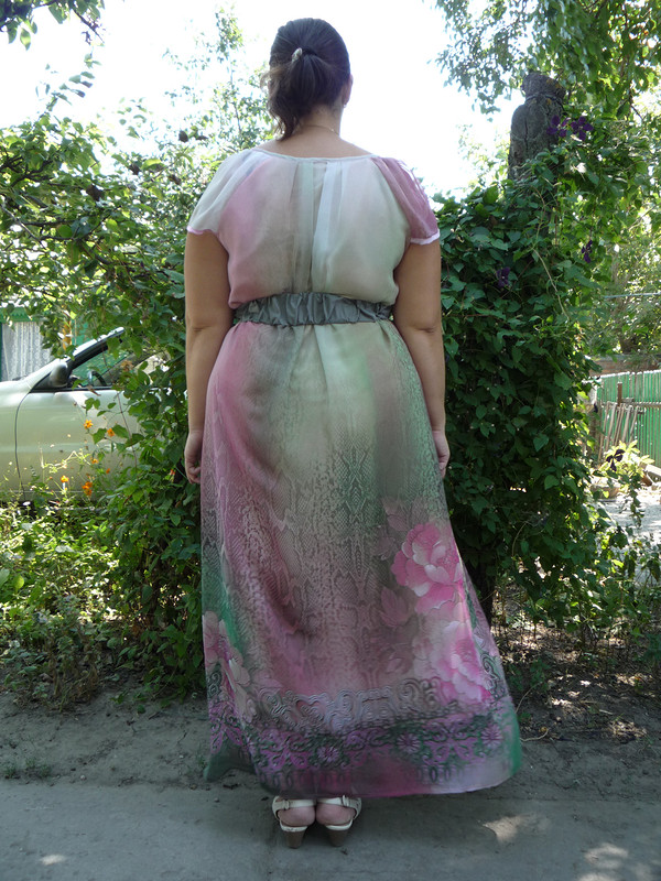 Платье от Ampira
