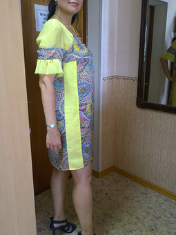 Платье со вставками из шифона