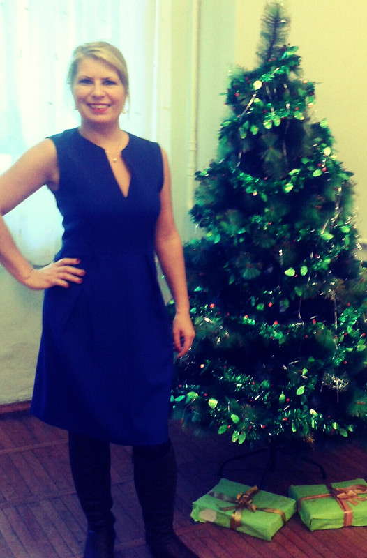 Скромное синее платье от Евгения Сергеевна
