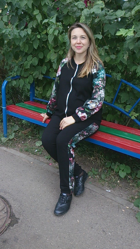 отличный костюмчик для беременной от OlesyaKovalenko