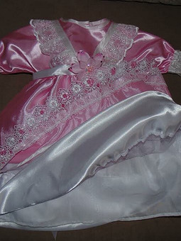 Работа с названием Первое платье для принцессы
