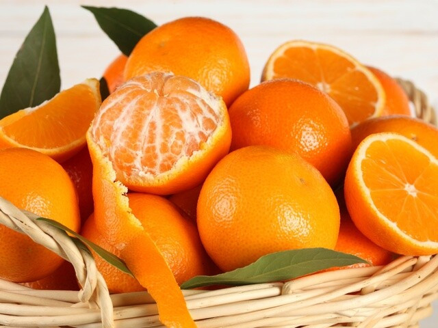 Кому апельсины? Кому витамины? от Tata_mila