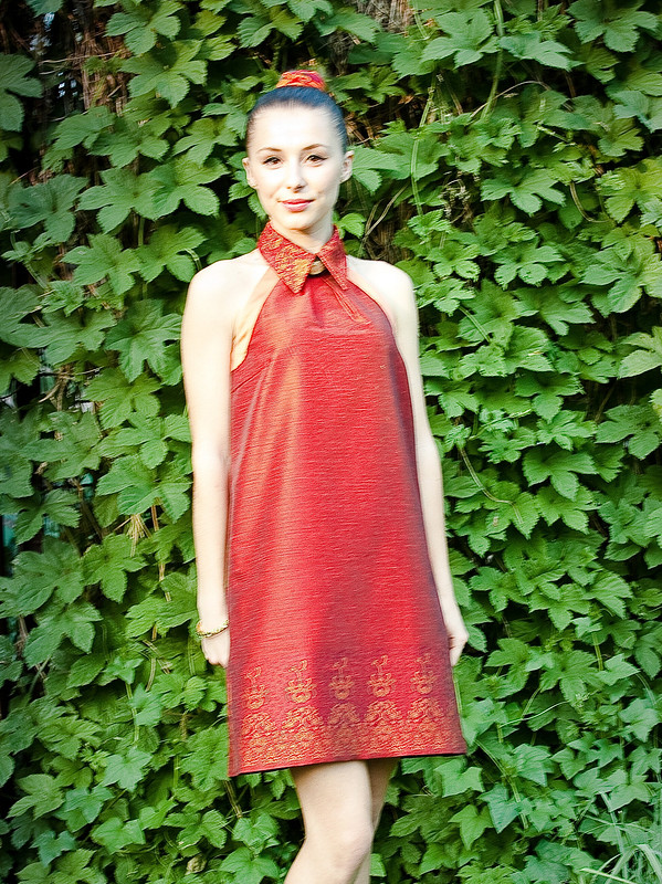 Платье со съёмным воротничком от Вита Смелая