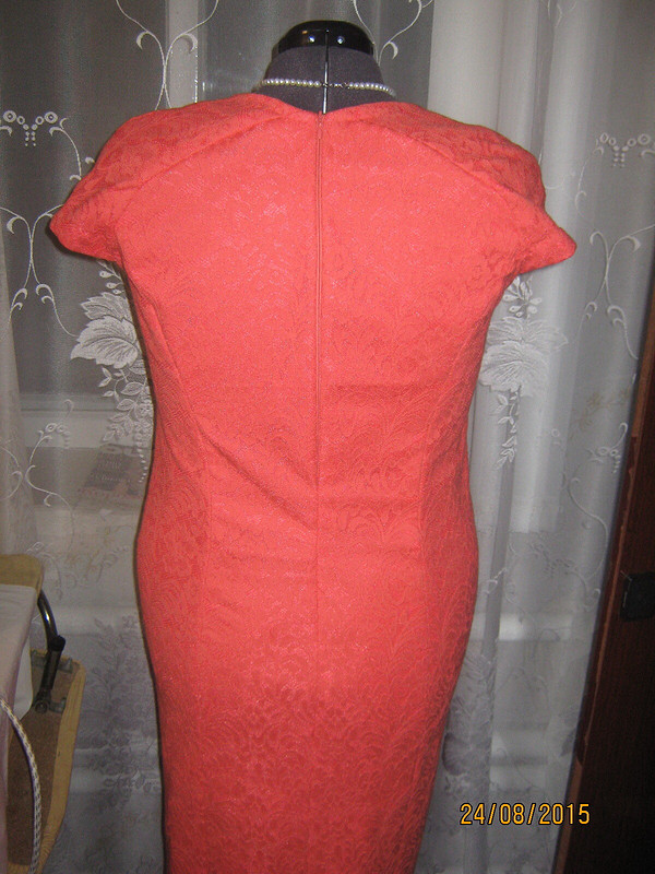 Коралловое платье футляр от Maryussia