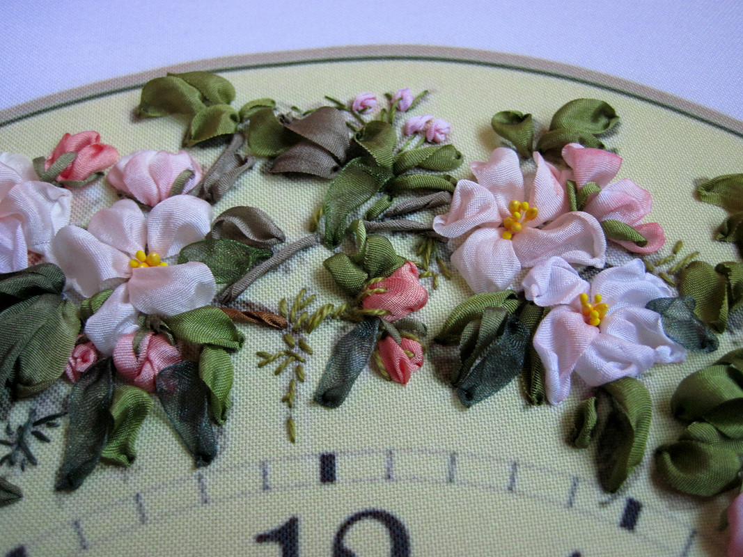 Часы «Яблоневый цвет» от Настя Воейкова