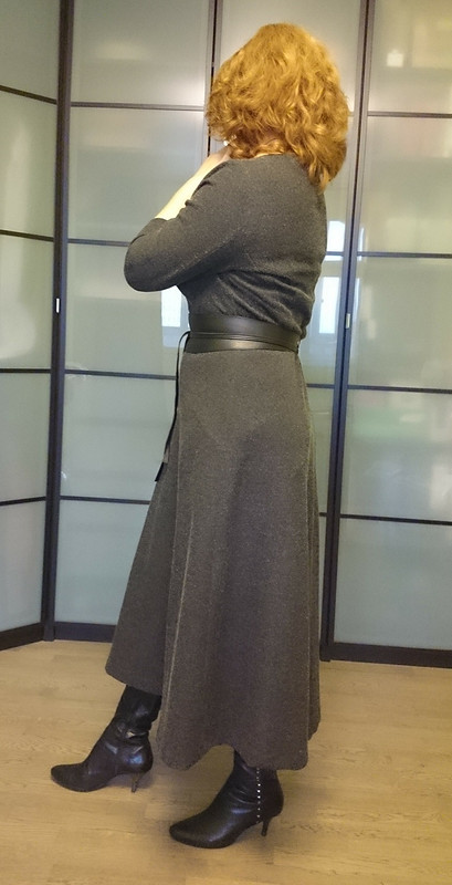 Платье с рельефными швами от Marina-msc