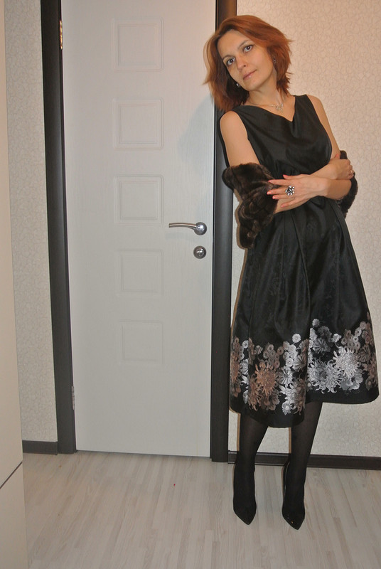 Черное платье от Савирина