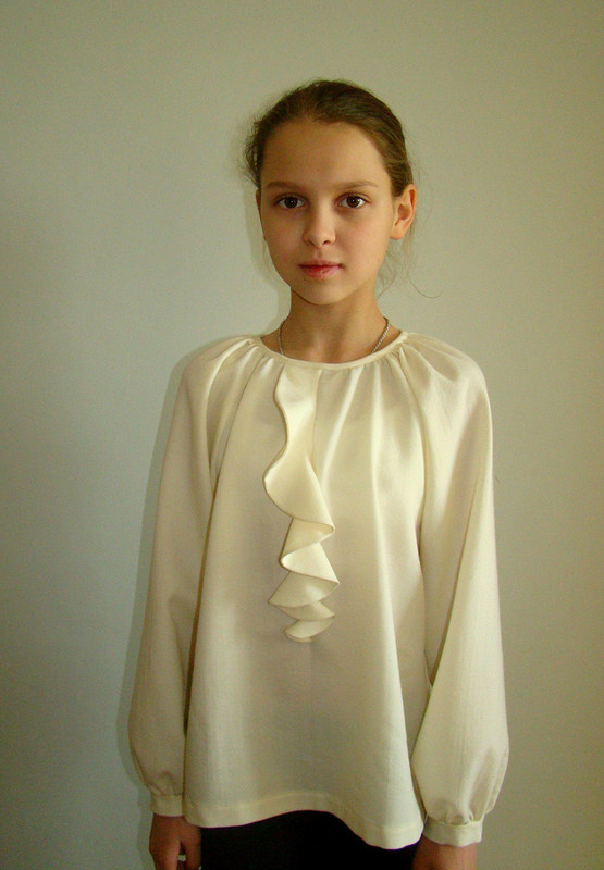 детская блузка с кокилье от dinalein