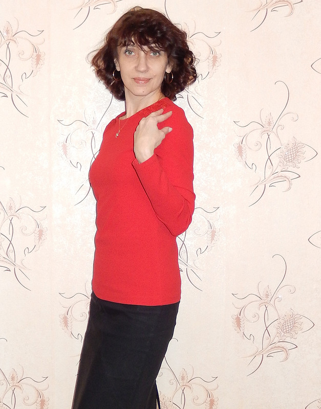 Красный трикотажный пуловер от julia.golubkova
