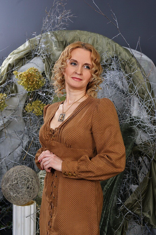 Платье из искусственной замши от Юлия Прокофьева