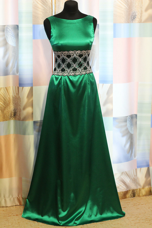 Зеленое яркое платье от mastericamaria