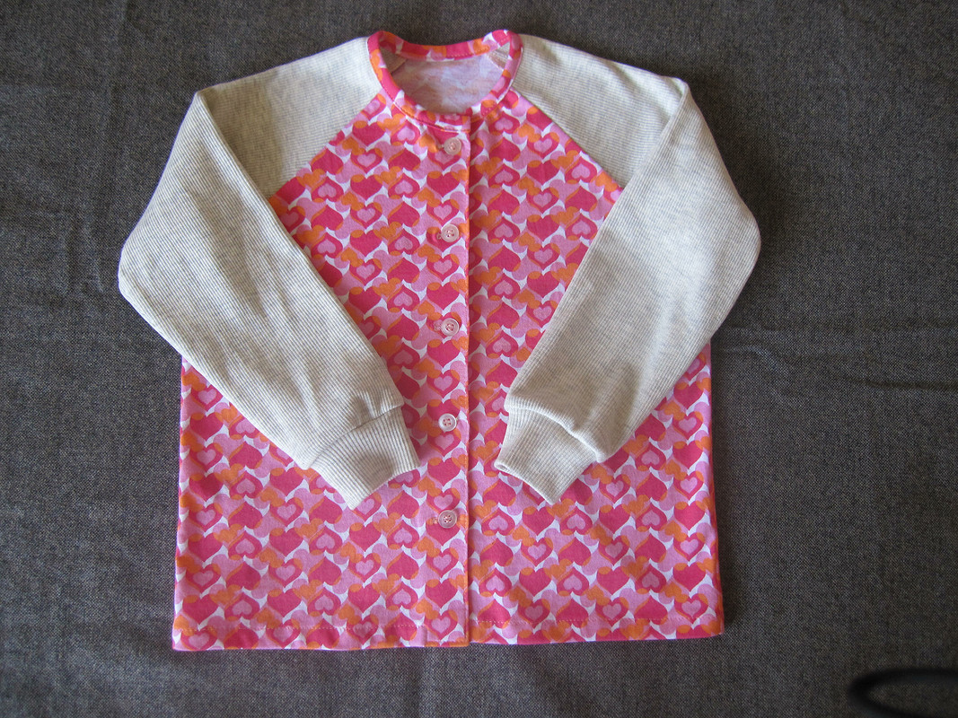 Пуловеры из розового трикотажа от Janna