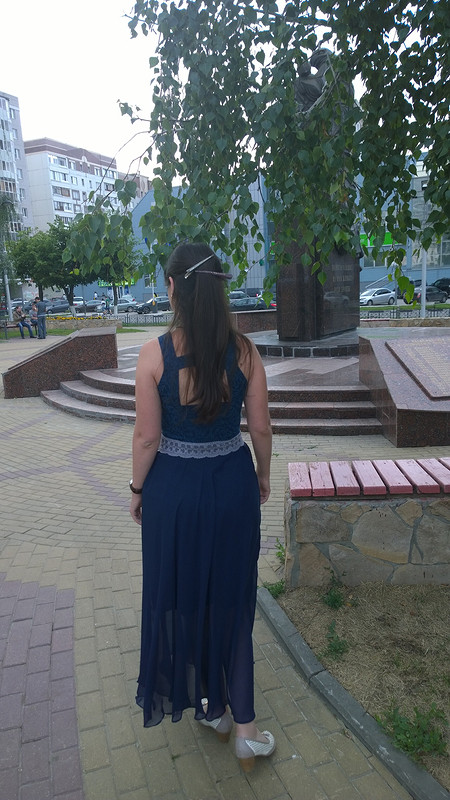 Платье с интересным декольте от Ekaterina01