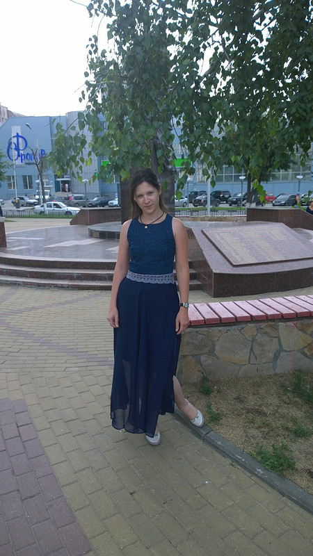 Платье с интересным декольте от Ekaterina01