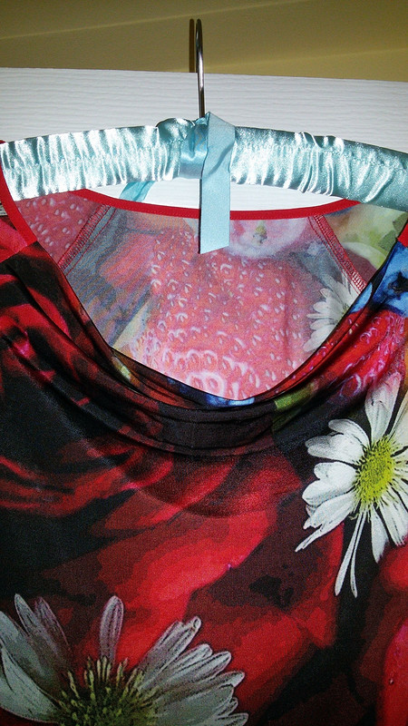 Фрукто-цветочное платье от Гелзине