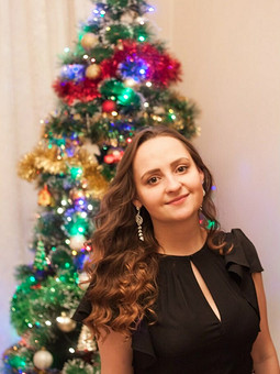 Новогоднее платье, ставшее повседневным) 