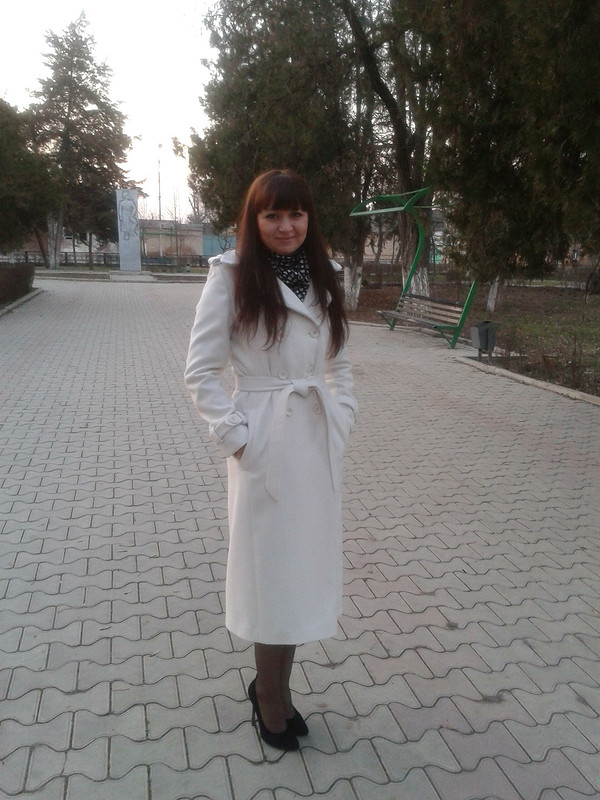Белое пальто от -_-_-