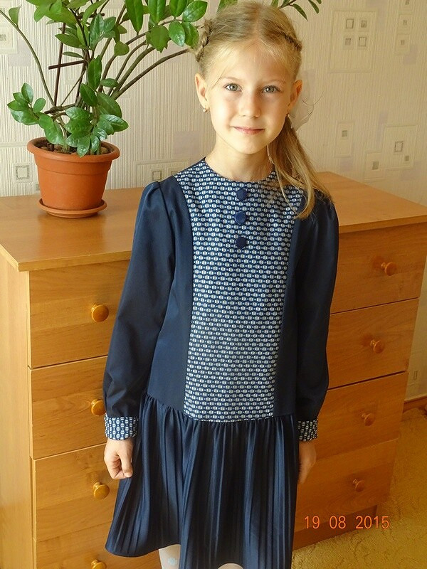 Школьный гардероб: платья с длинным рукавом от Мелания