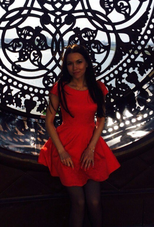 Красное платье от Diliara