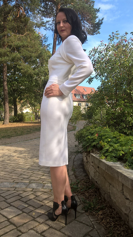 Белое платье с Cut-Outs от Анжела LC