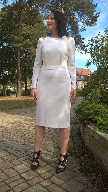 Белое платье с Cut-Outs от Анжела LC