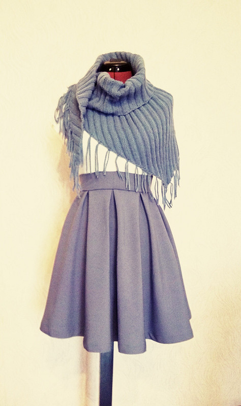 Вязанный платок и пышная юбка от Marina3333