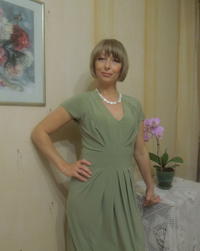 Зеленое платье от Nadiav