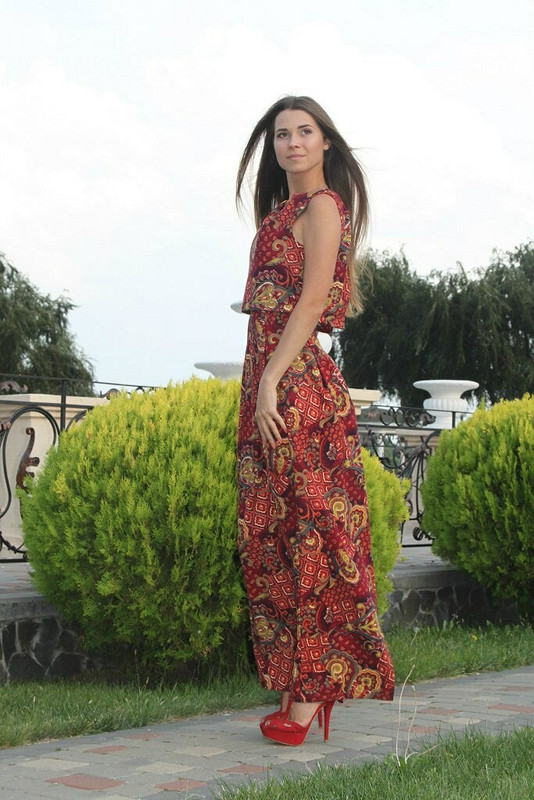 Эффектное платье от ElenaGavelya