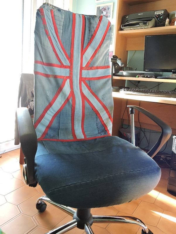 Чехол на кресло из старых джинс от sveta-russkih