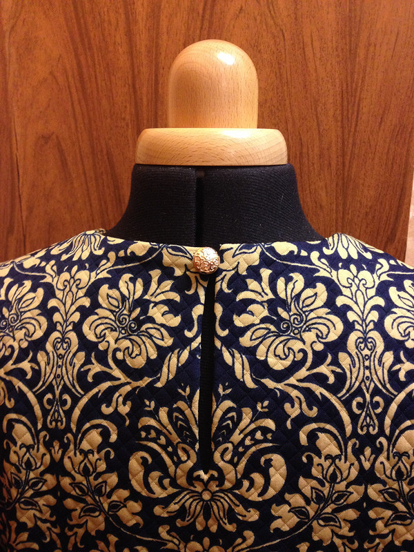 Платье-мешочек с вензелями от wardrobecreator