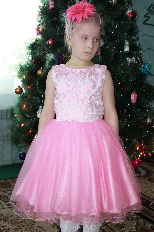 Праздничное платье для девочки от Анна Блёсткина