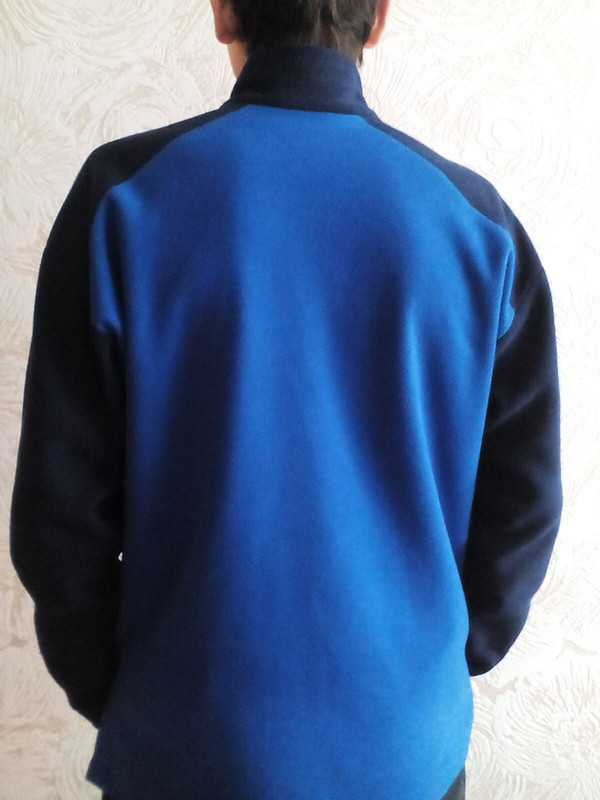 Мужской пуловер от KIV