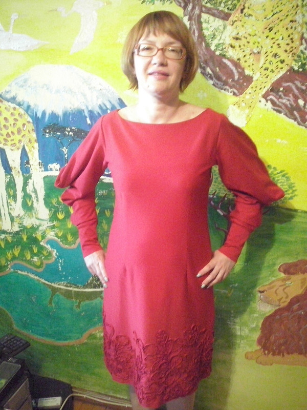 Платье с вышитой каймой от Fihelen